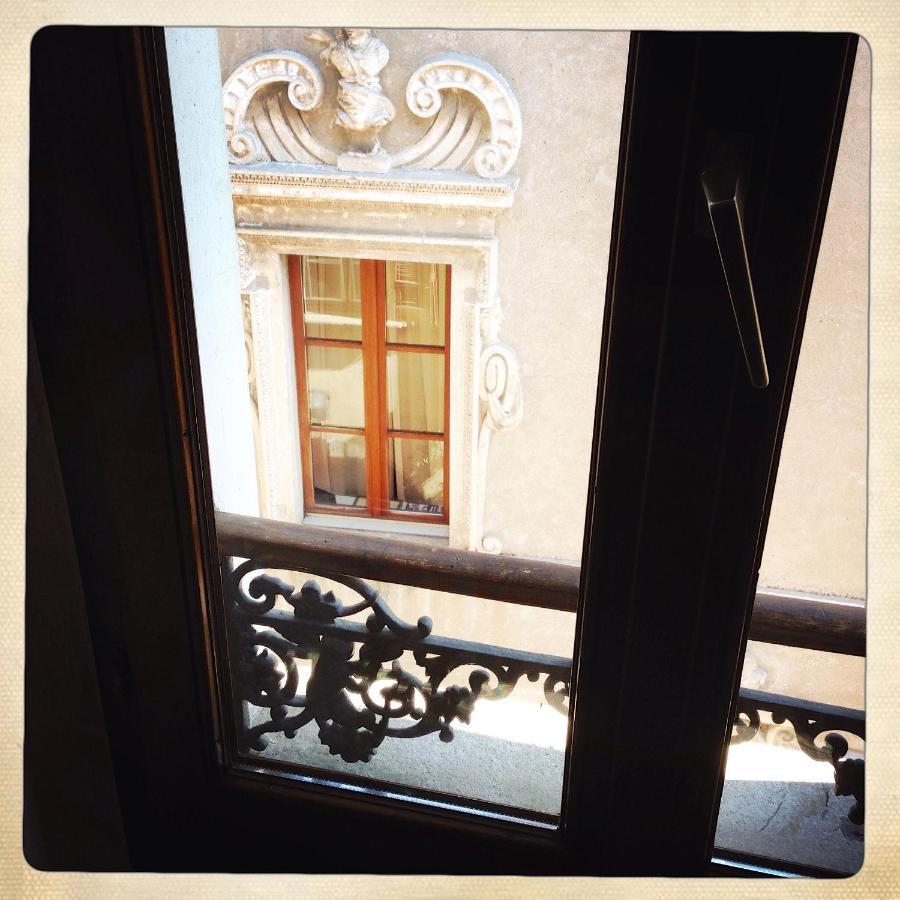 Hotel Cittadella Locarno Pokoj fotografie